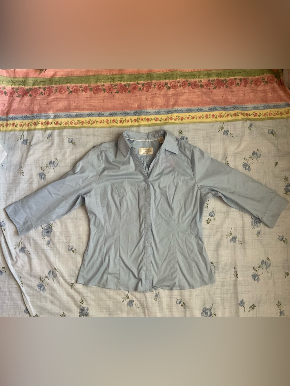 🐥Lee Riders Light Blue Women's Button Up Shirt
